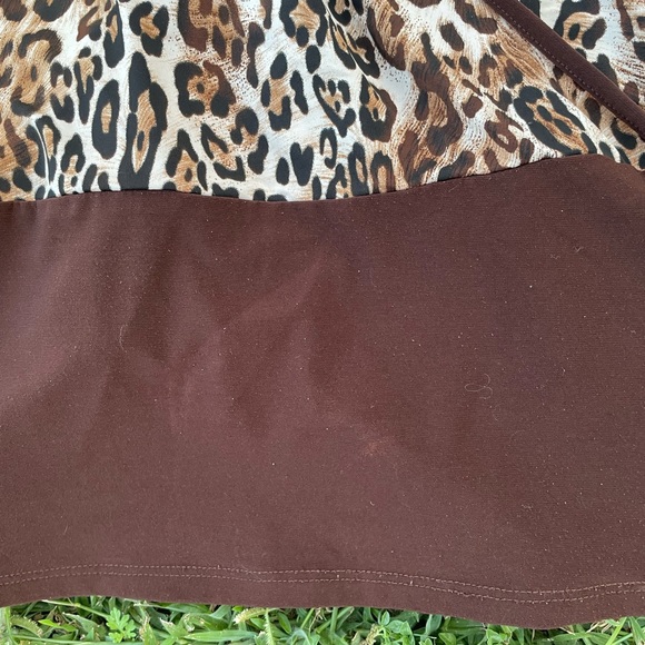 Y2K Tovia leopard print deep vneck top - Picture 6 of 16